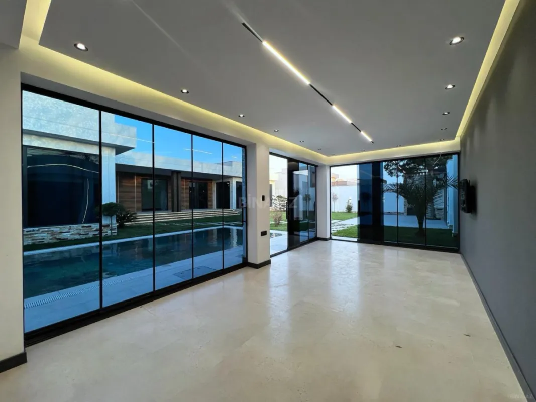 Satılır 5 otaqlı həyət evi 250 m²