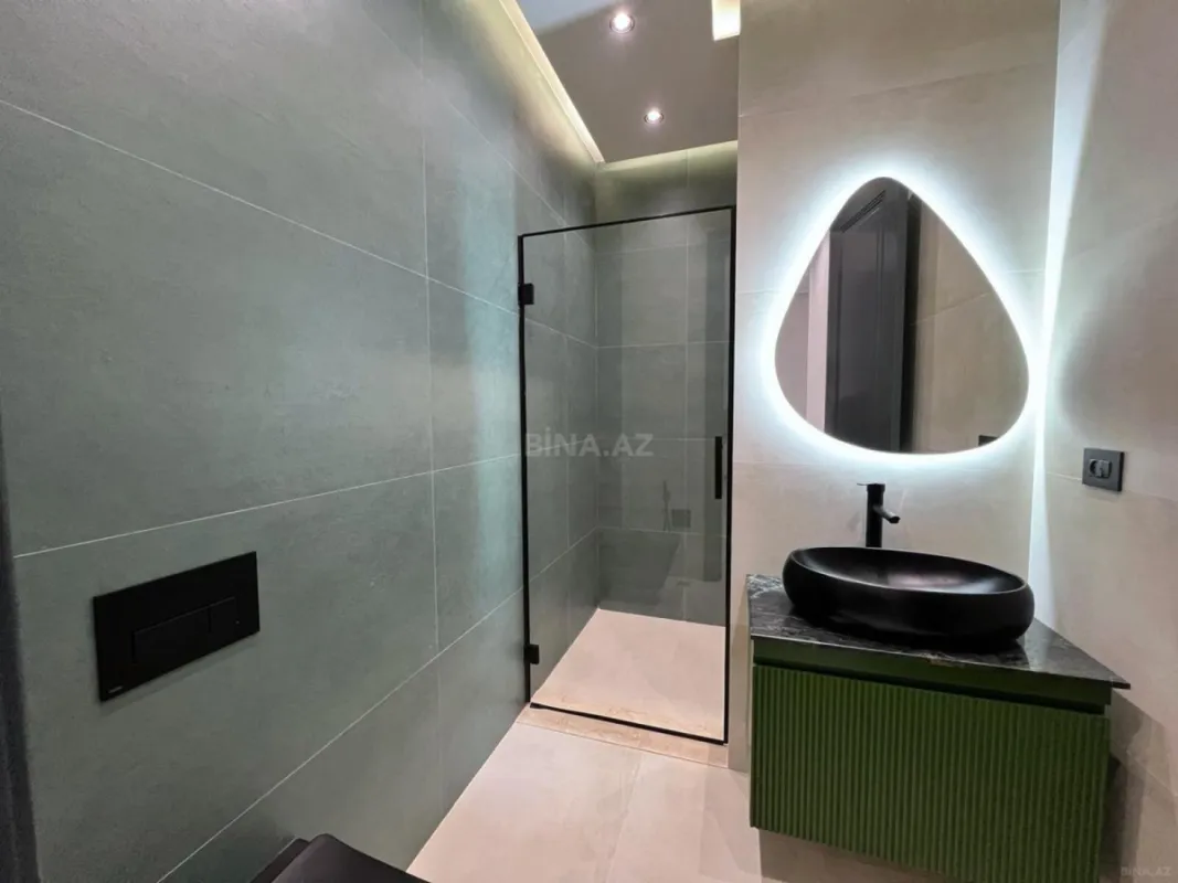 Satılır 5 otaqlı həyət evi 250 m²