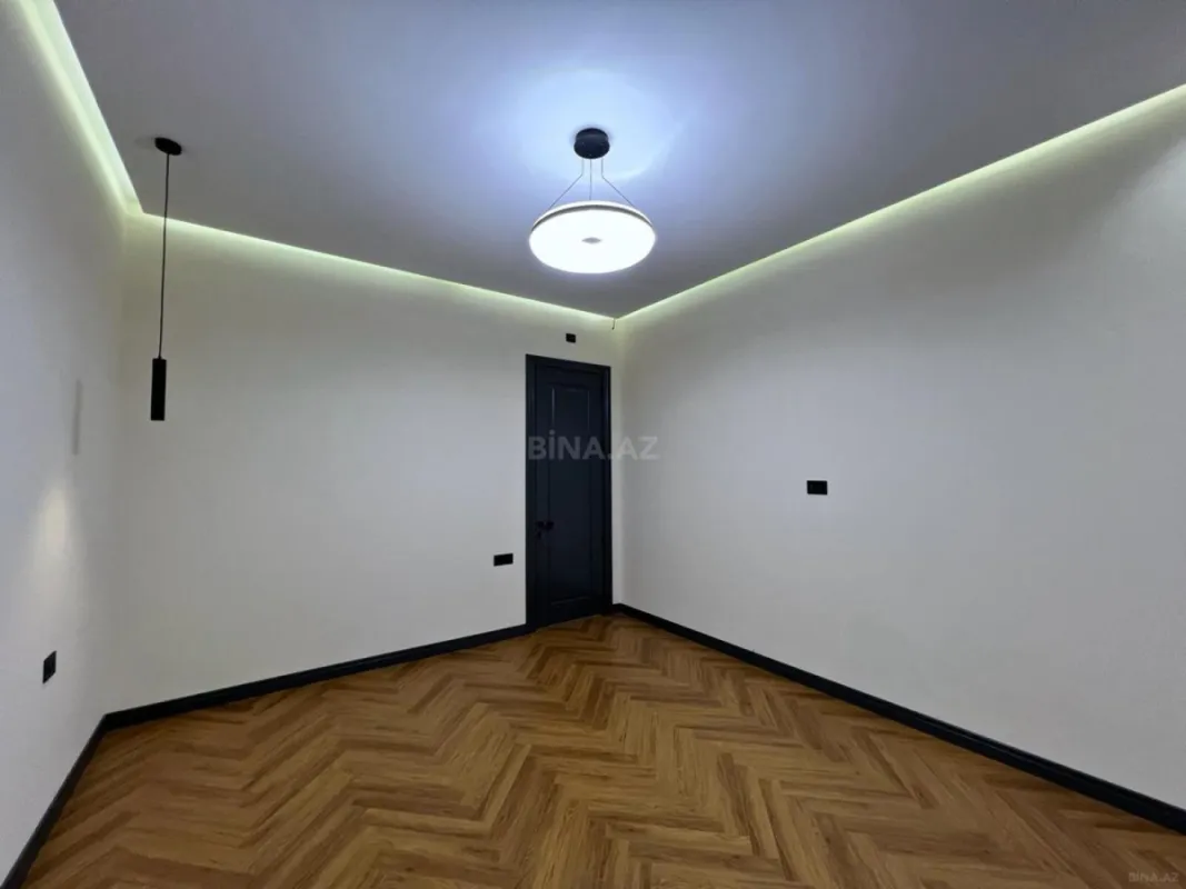 Satılır 5 otaqlı həyət evi 250 m²