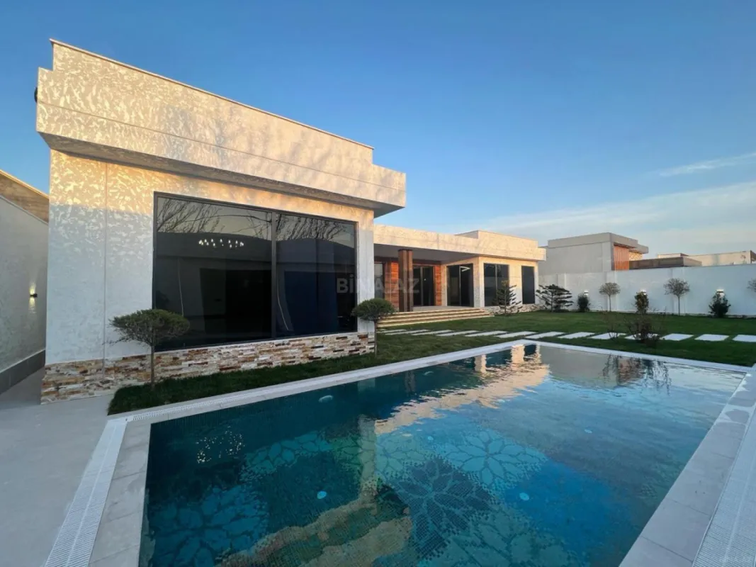 Satılır 5 otaqlı həyət evi 250 m²