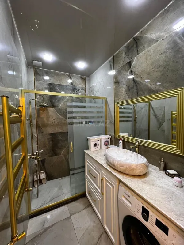 Kirayə verilir 4 otaqlı mənzil 147 m²