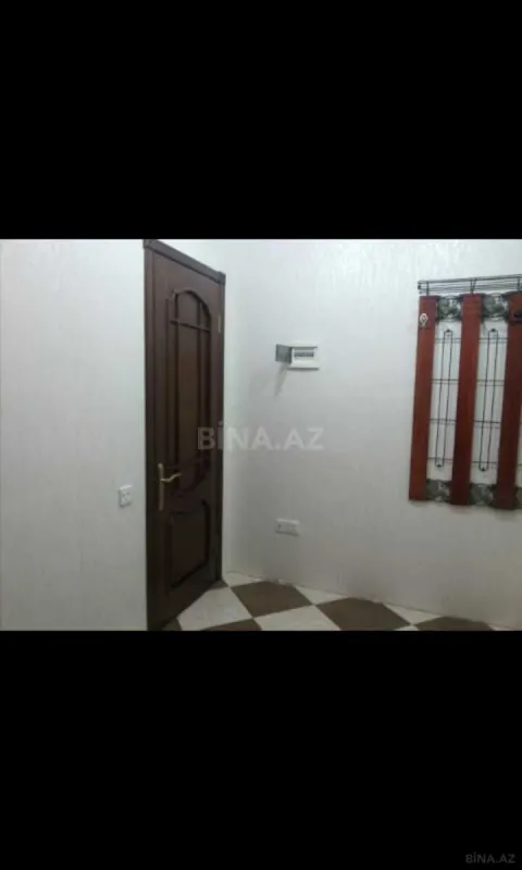 Satılır 3 otaqlı mənzil 137 m²