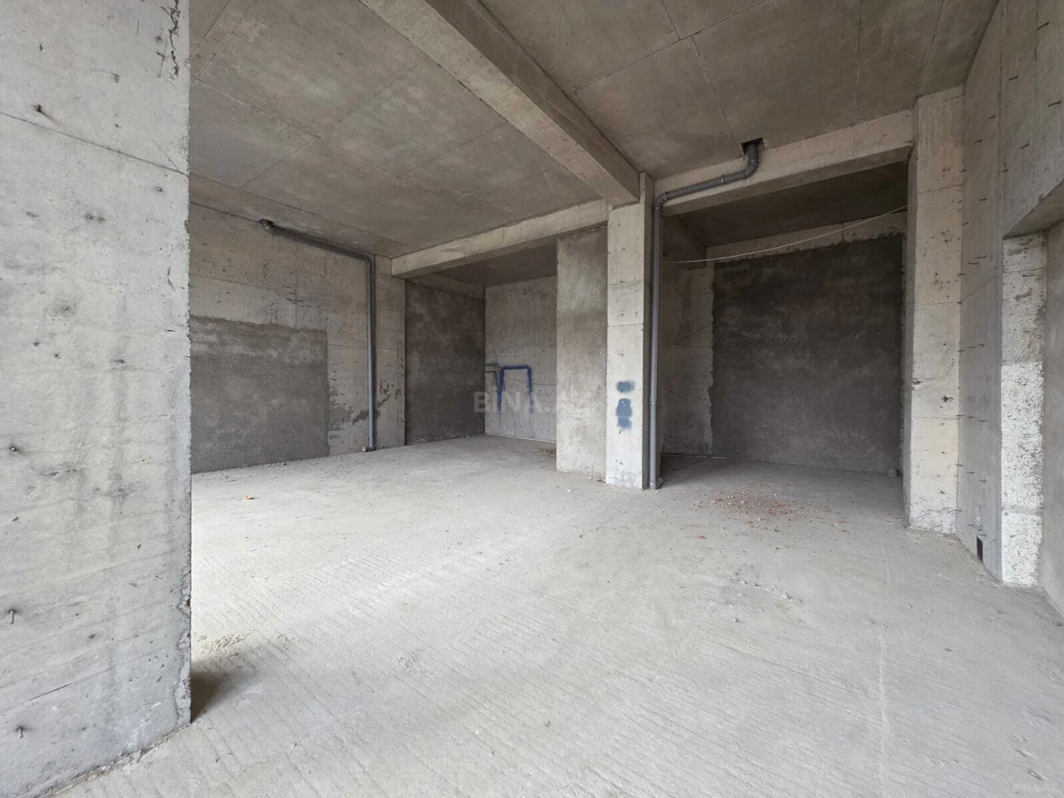 Satılır obyekt 125 m²