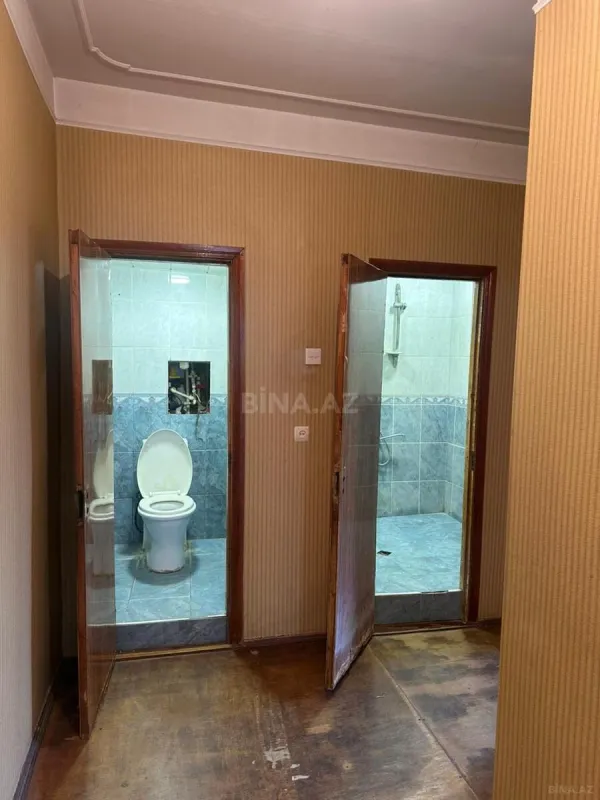 Satılır 4 otaqlı mənzil 130 m²