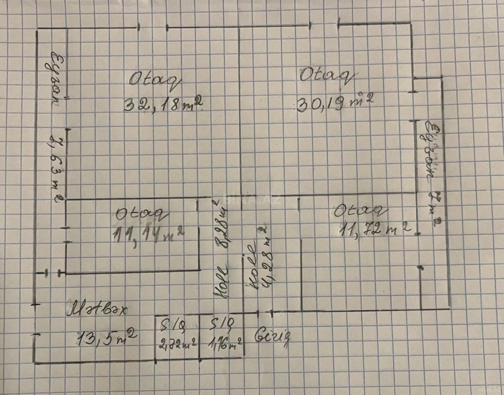 Satılır 4 otaqlı mənzil 130 m²