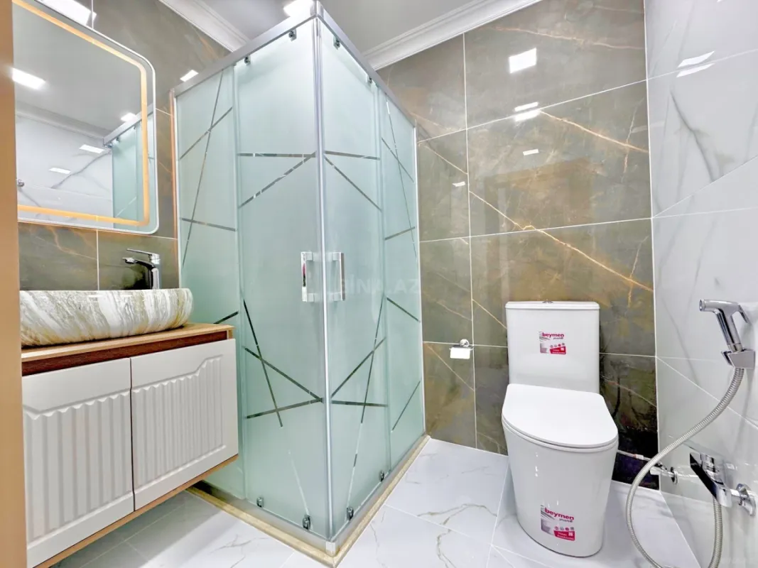 Satılır 3 otaqlı mənzil 127 m²