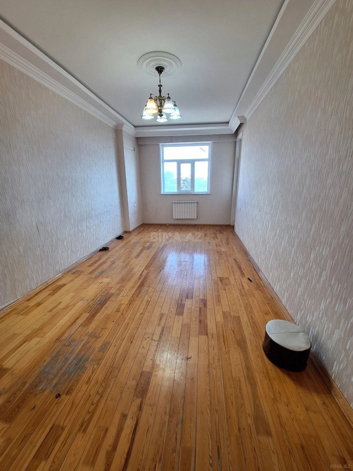 Kirayə verilir 2 otaqlı mənzil 90 m²