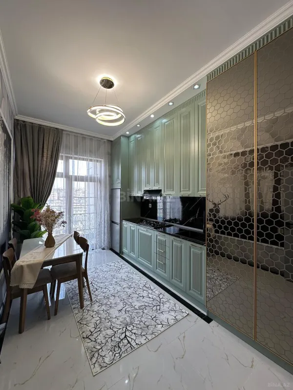 Satılır 3 otaqlı mənzil 107 m²