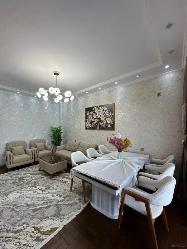 Satılır 3 otaqlı mənzil 107 m²