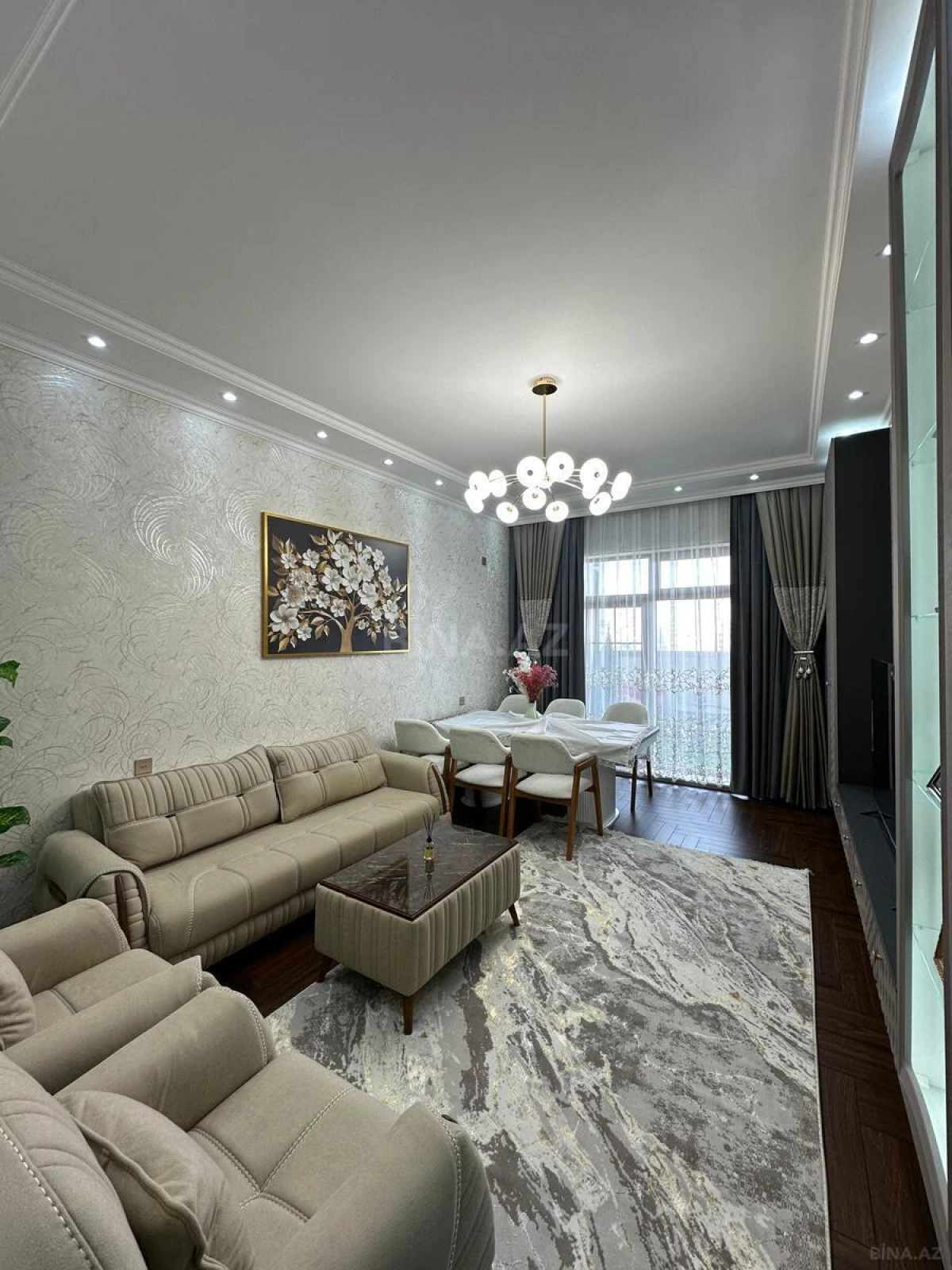 Satılır 3 otaqlı mənzil 107 m²