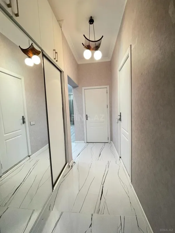 Kirayə verilir 2 otaqlı mənzil 65 m²