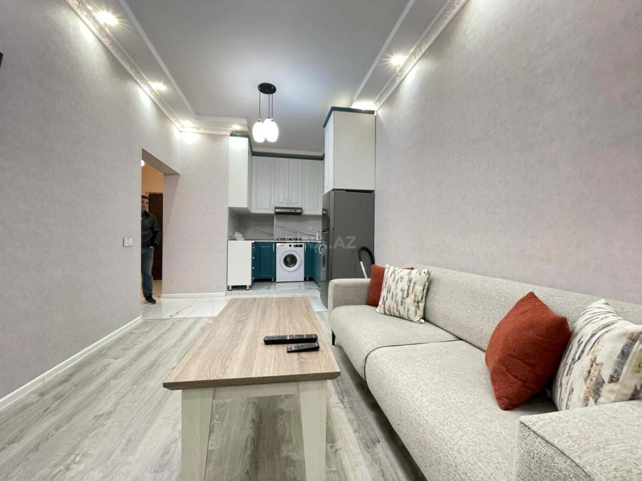 Kirayə verilir 2 otaqlı mənzil 65 m²
