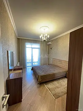 Kirayə verilir 2 otaqlı mənzil 110 m²