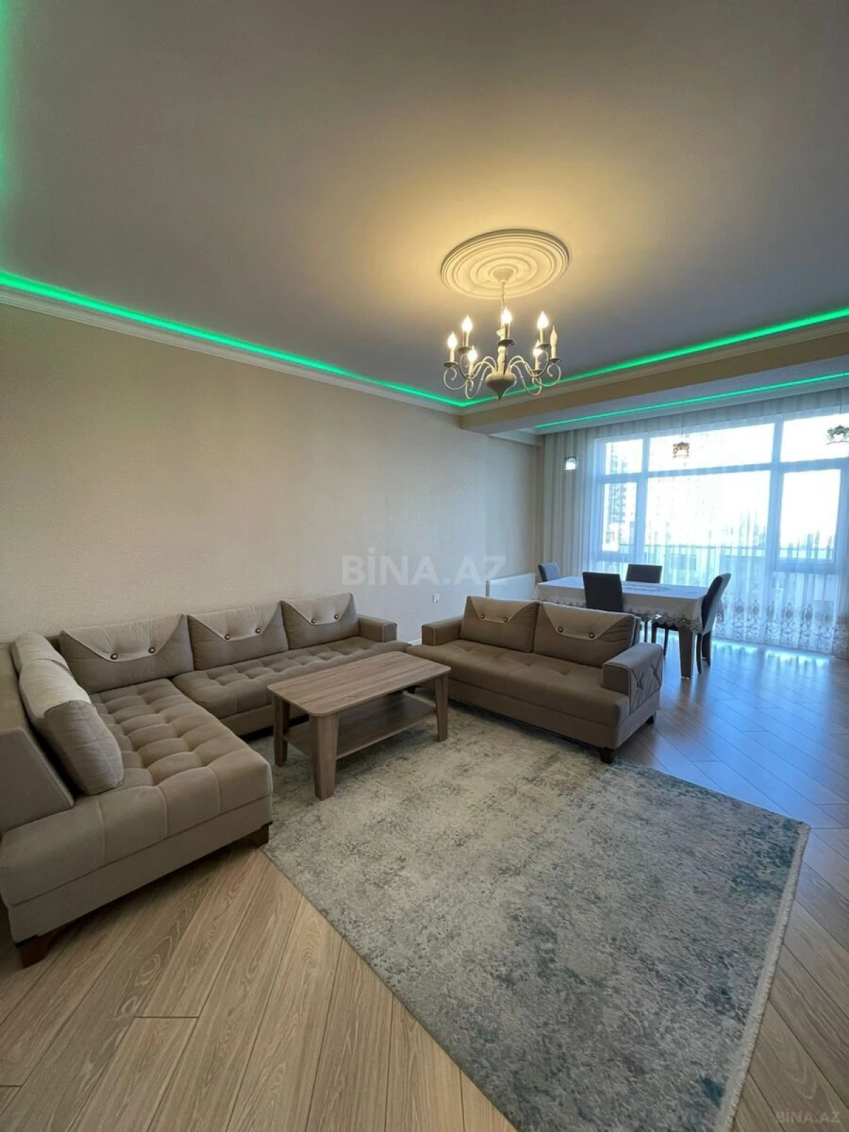 Kirayə verilir 2 otaqlı mənzil 110 m²