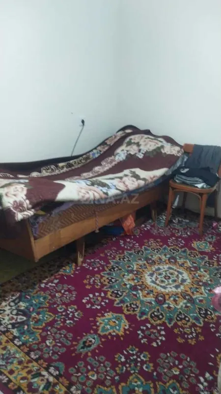 Satılır 2 otaqlı mənzil 82 m²