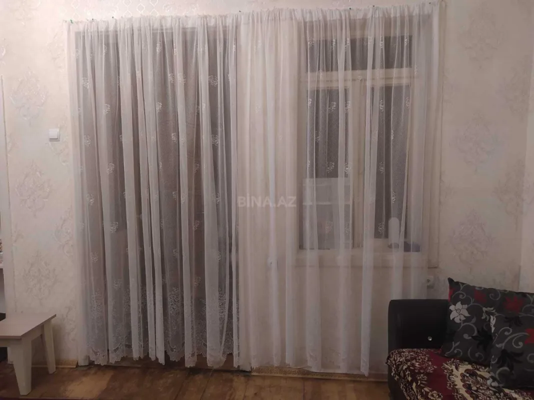 Satılır 2 otaqlı mənzil 82 m²