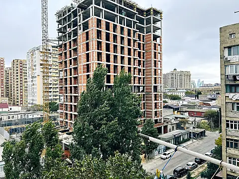 Satılır 3 otaqlı mənzil 78 m²