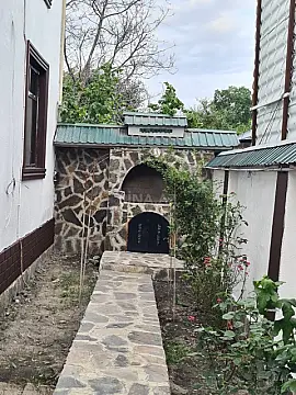 Kirayə verilir 5 otaqlı həyət evi 220 m²