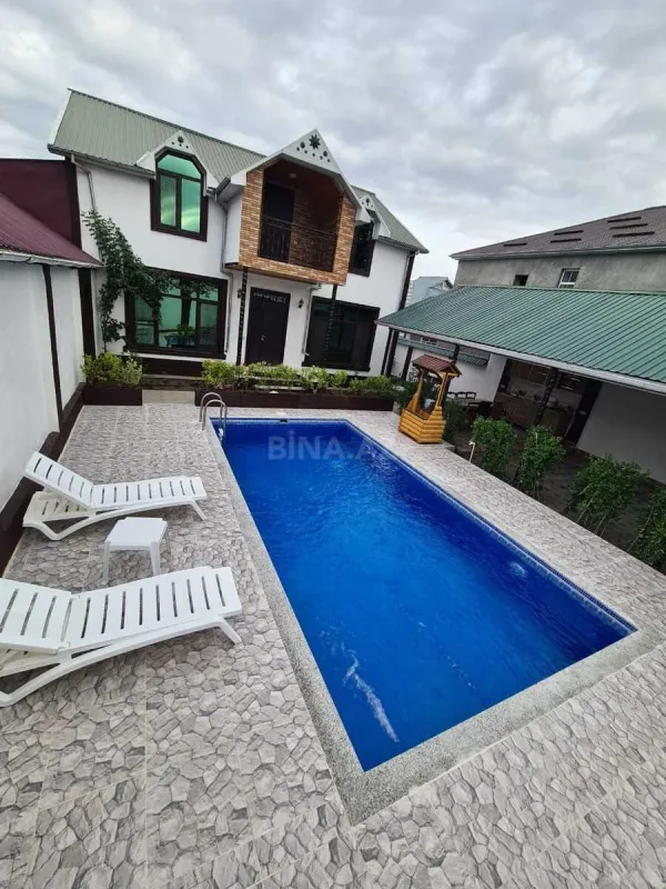 Kirayə verilir 5 otaqlı həyət evi 220 m²