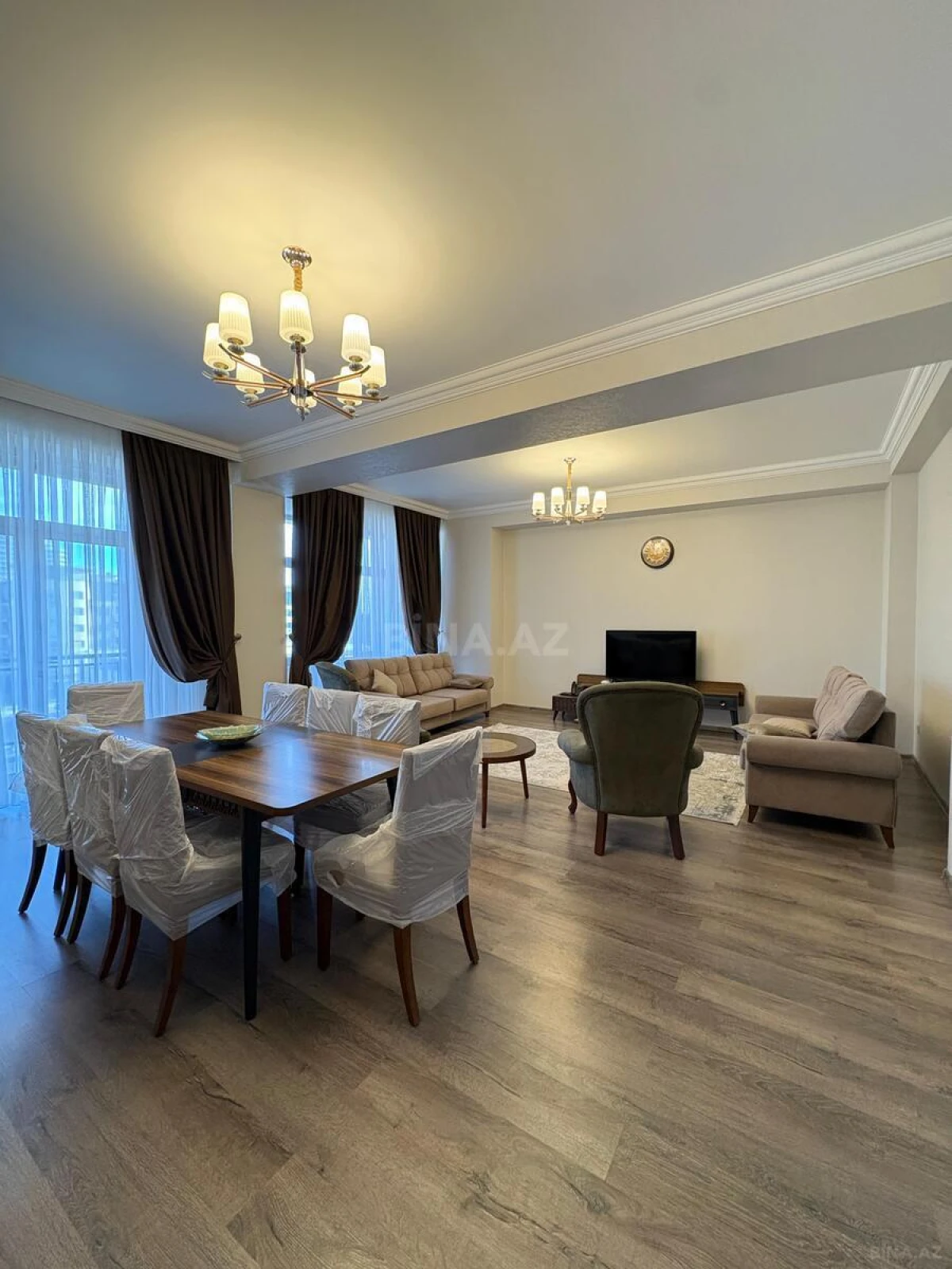 Kirayə verilir 4 otaqlı mənzil 170 m²