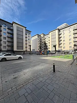 Kirayə verilir 4 otaqlı mənzil 170 m² — Bakı 4 otaq 170.00 m²