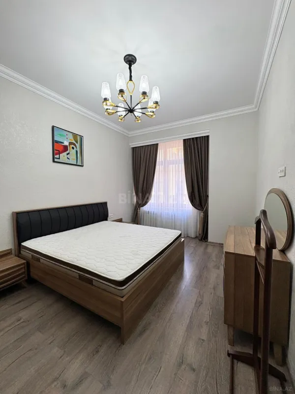 Kirayə verilir 4 otaqlı mənzil 170 m²