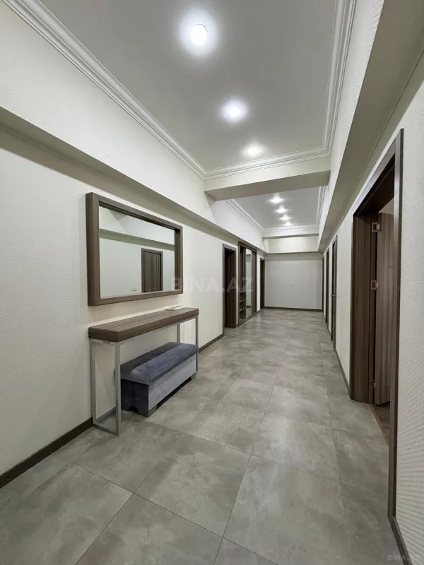 Kirayə verilir 4 otaqlı mənzil 170 m²