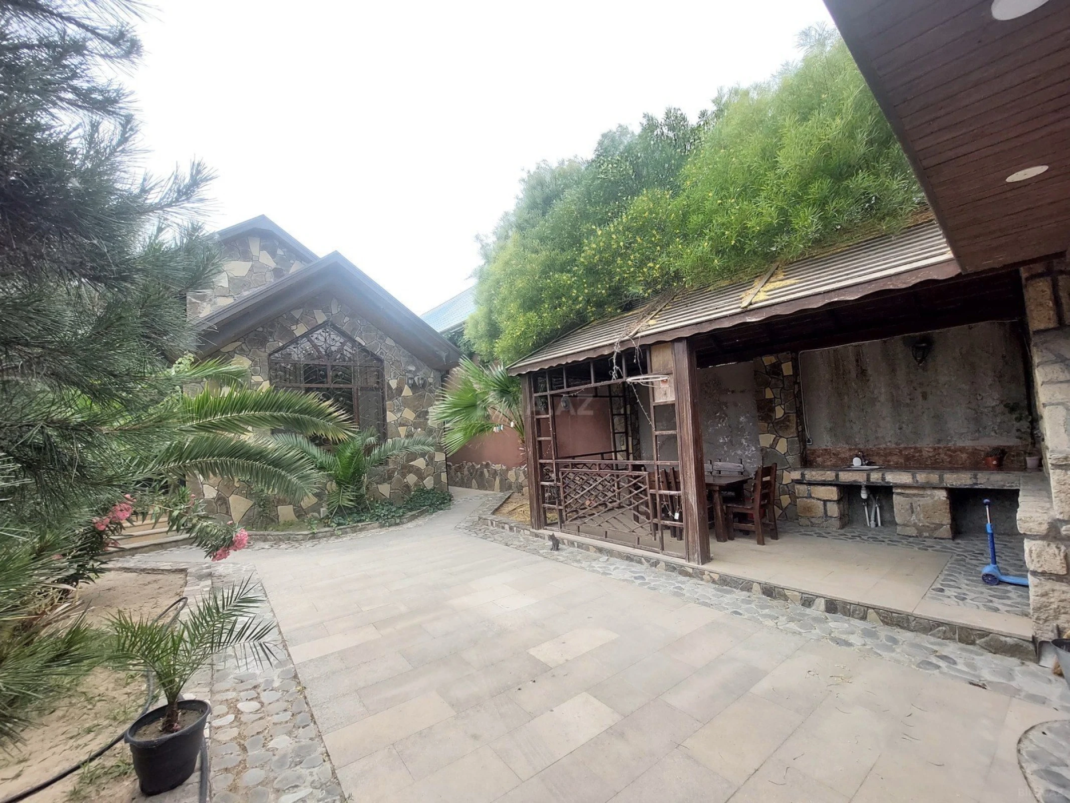 Satılır 3 otaqlı həyət evi 150 m²