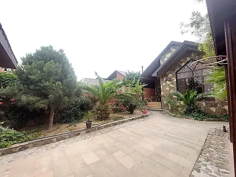 Satılır 3 otaqlı həyət evi 150 m²