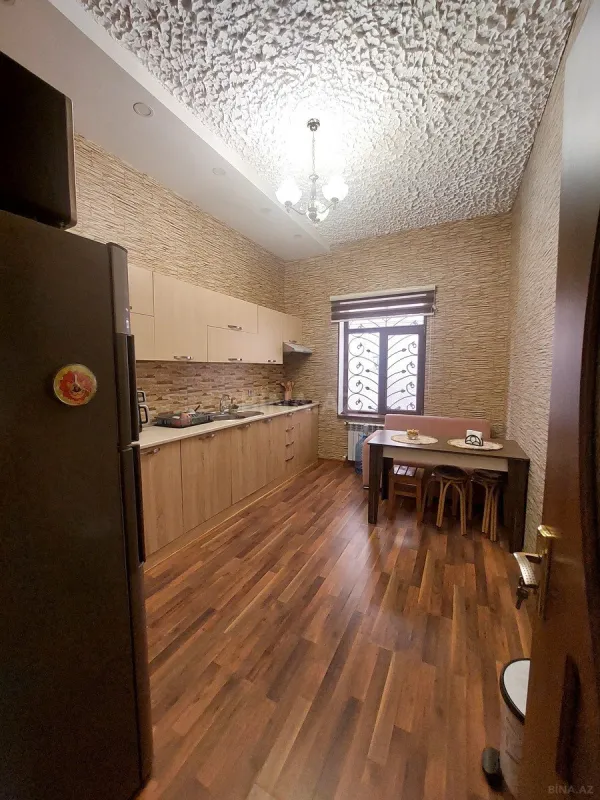 Satılır 3 otaqlı həyət evi 150 m²