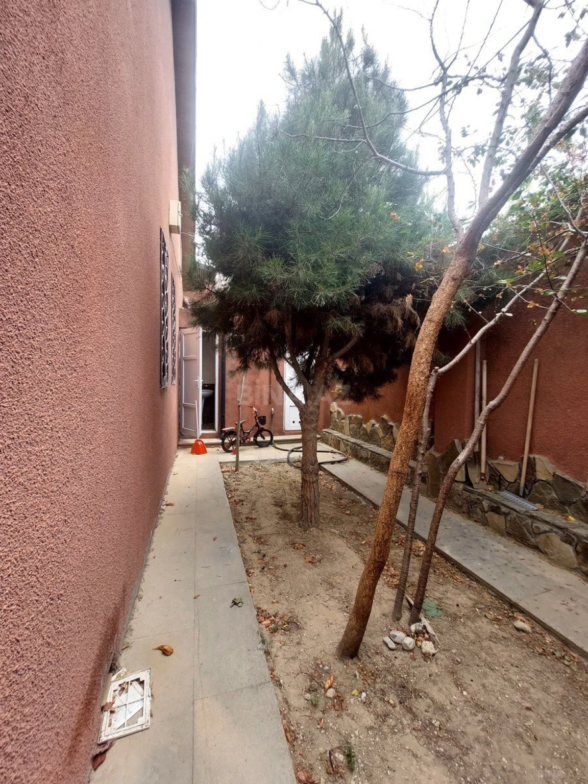 Satılır 3 otaqlı həyət evi 150 m²