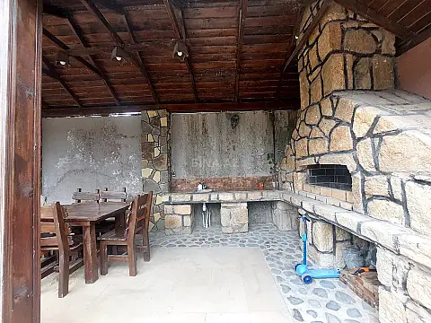 Satılır 3 otaqlı həyət evi 150 m²