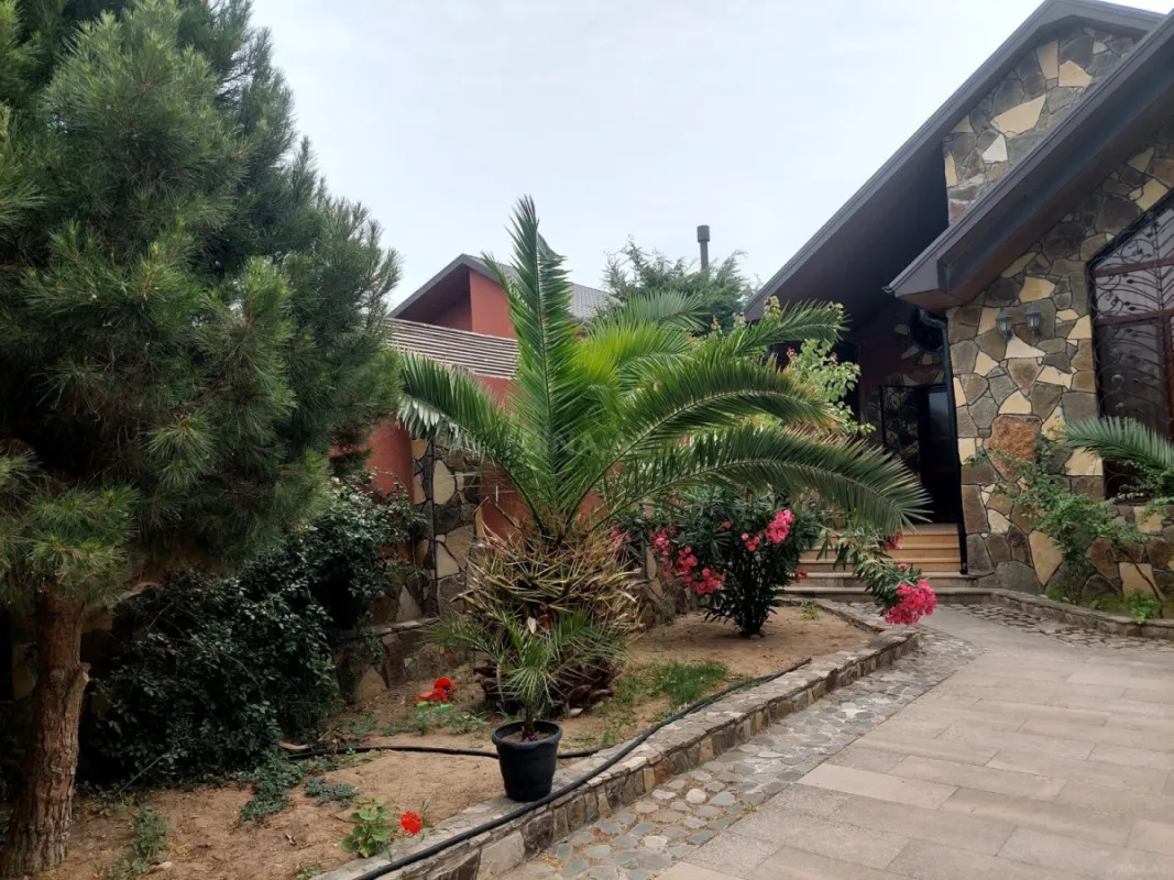 Satılır 3 otaqlı həyət evi 150 m²