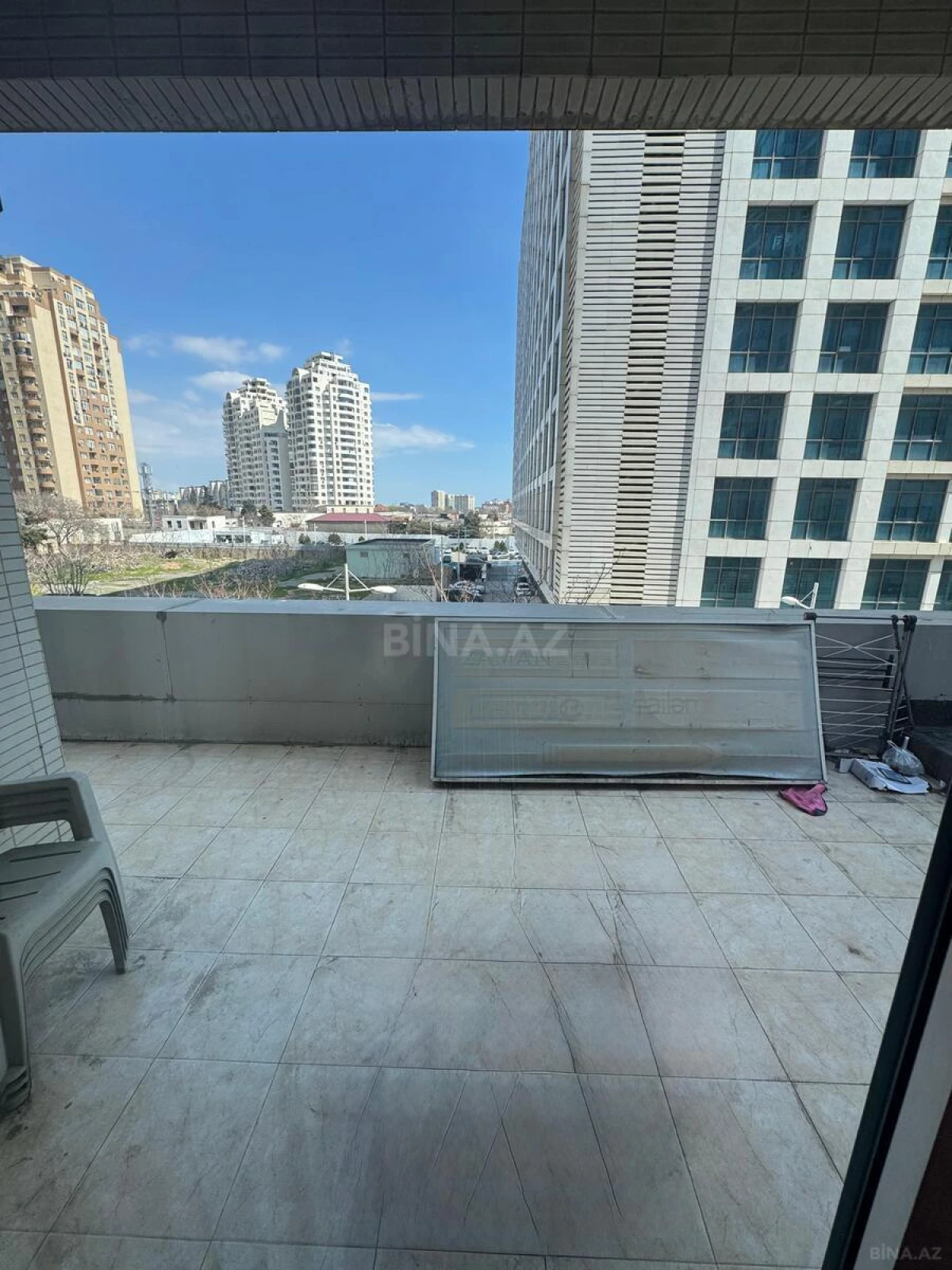 Kirayə verilir 8 otaqlı ofis 320 m²