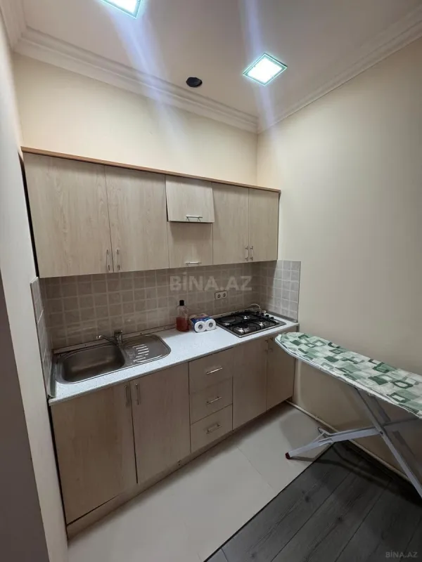 Kirayə verilir 8 otaqlı ofis 320 m²