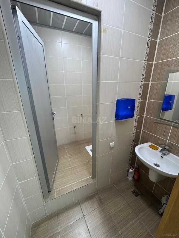 Kirayə verilir 8 otaqlı ofis 320 m²