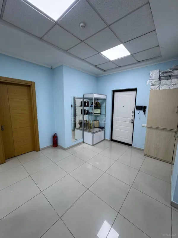 Kirayə verilir 8 otaqlı ofis 320 m²