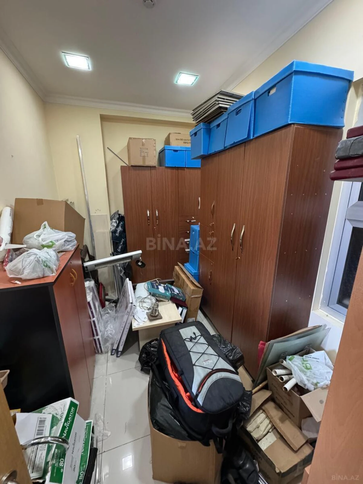 Kirayə verilir 8 otaqlı ofis 320 m²