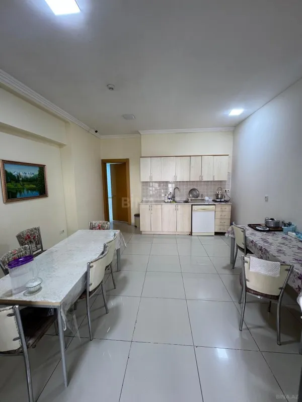 Kirayə verilir 8 otaqlı ofis 320 m²