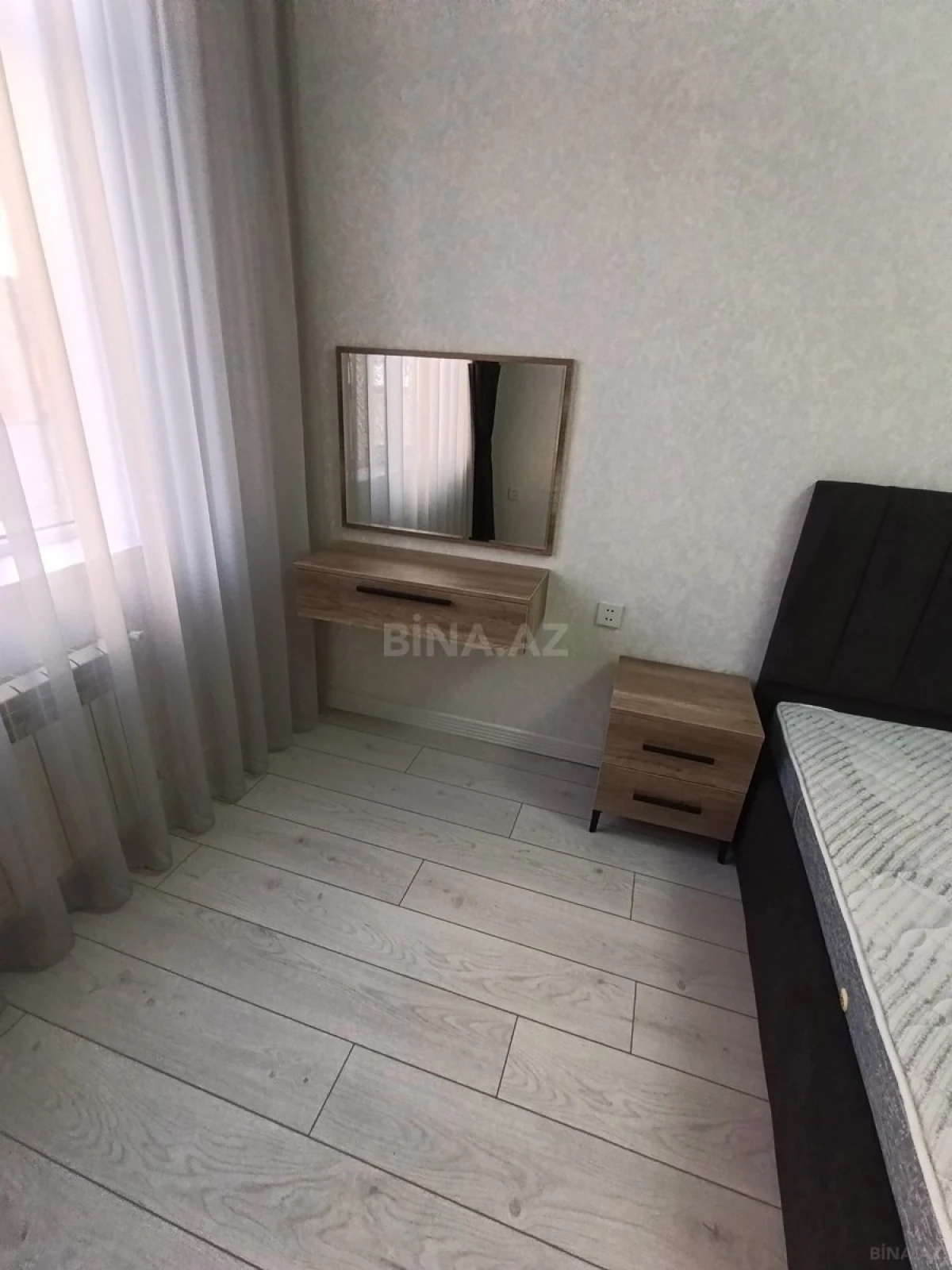 Kirayə verilir 2 otaqlı mənzil 85 m²
