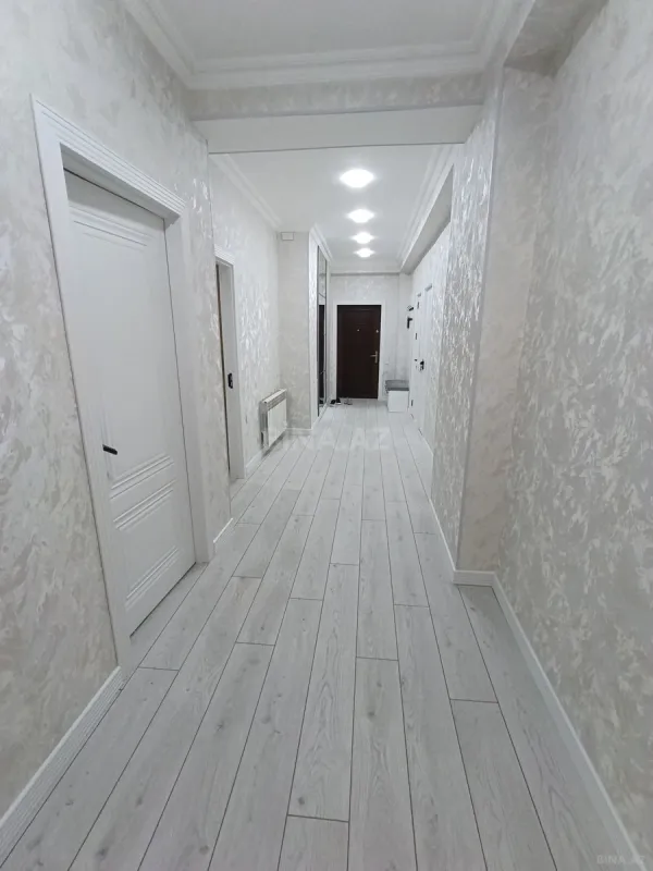 Kirayə verilir 2 otaqlı mənzil 85 m²