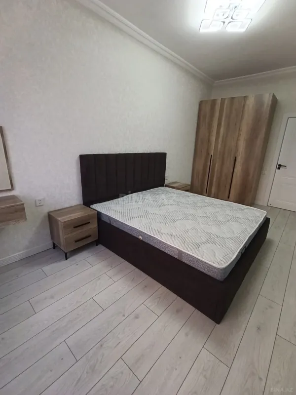 Kirayə verilir 2 otaqlı mənzil 85 m²
