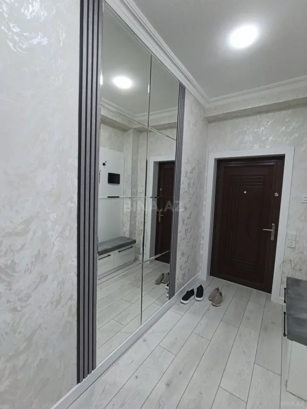Kirayə verilir 2 otaqlı mənzil 85 m²