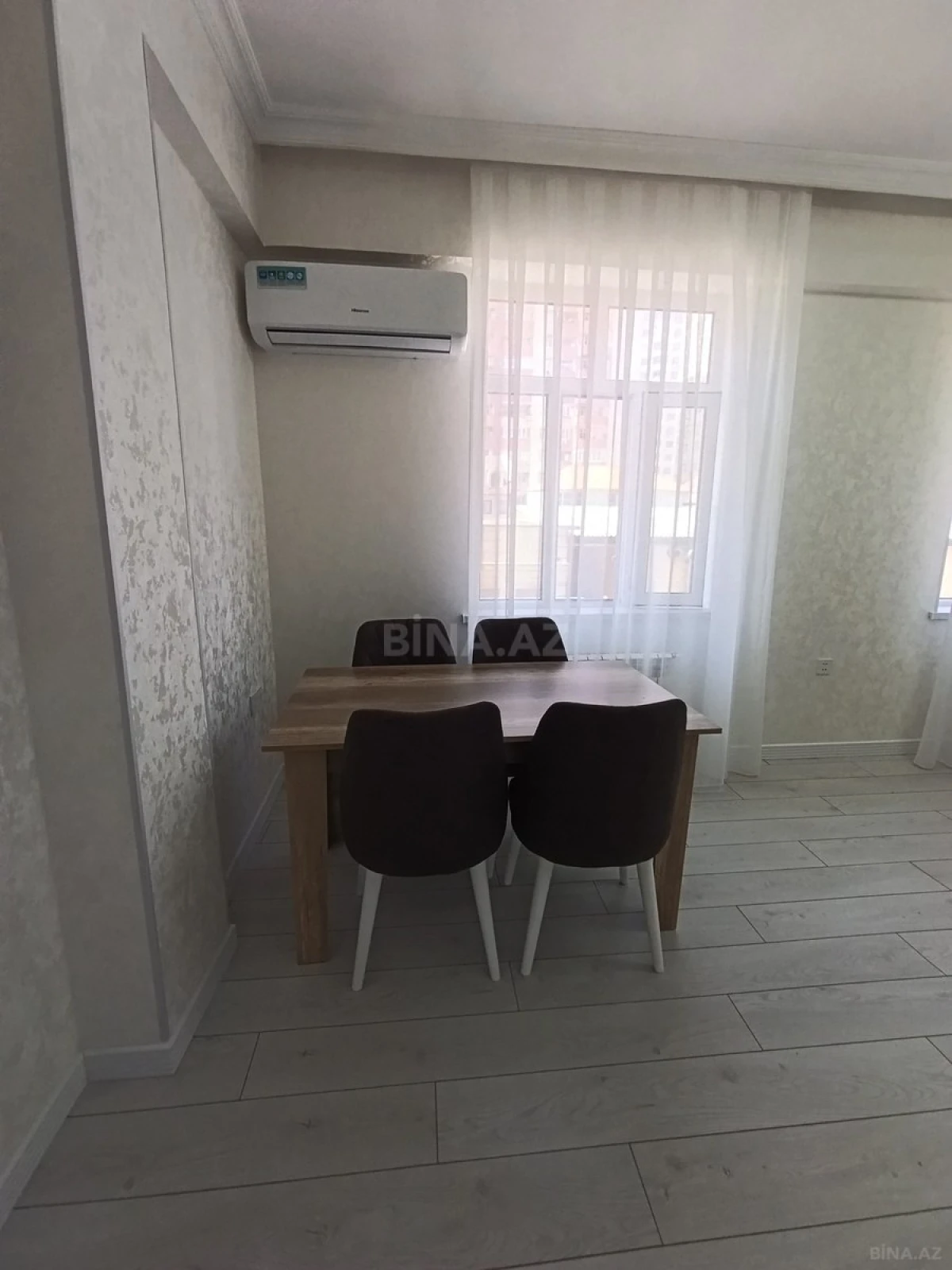 Kirayə verilir 2 otaqlı mənzil 85 m²