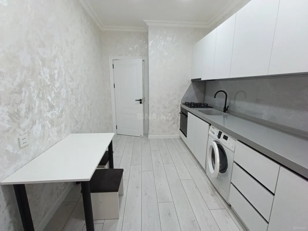 Kirayə verilir 2 otaqlı mənzil 85 m²