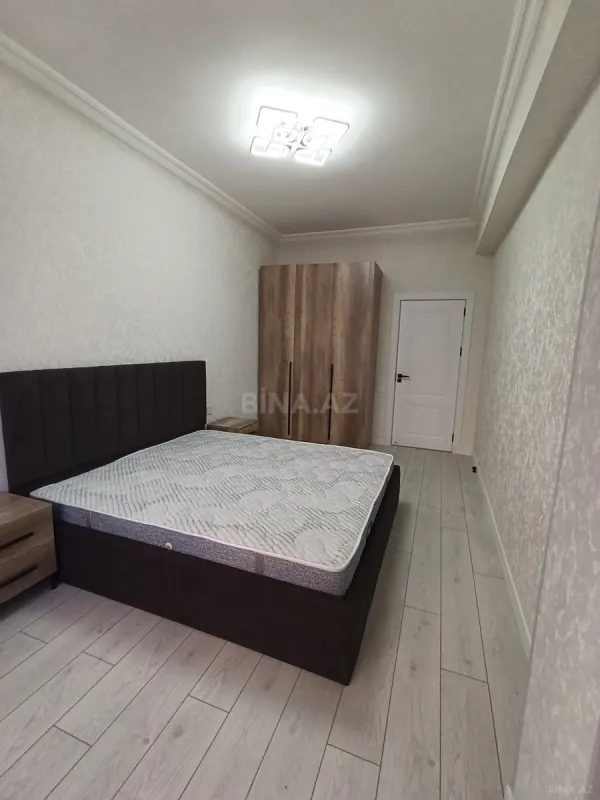 Kirayə verilir 2 otaqlı mənzil 85 m²