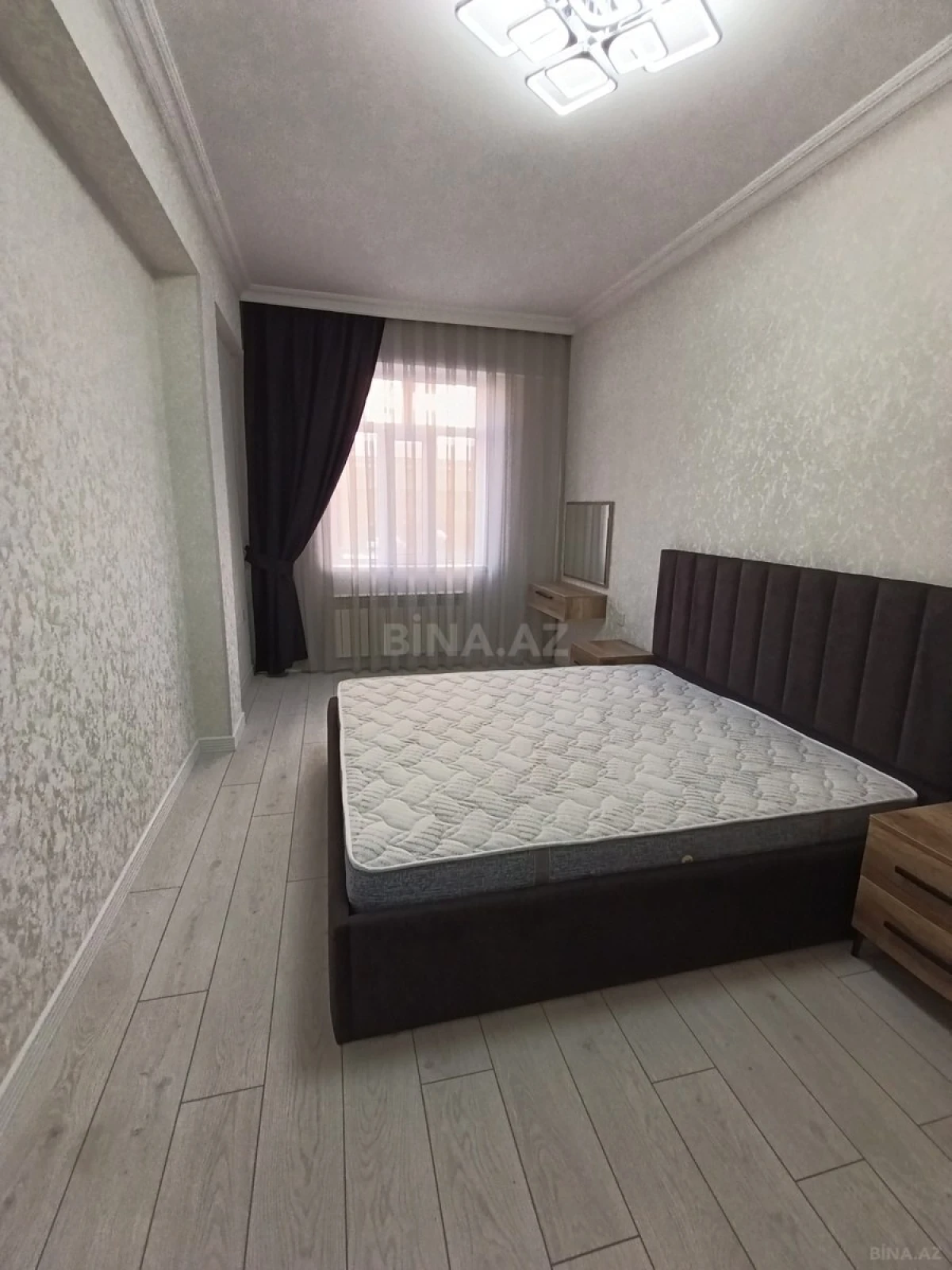 Kirayə verilir 2 otaqlı mənzil 85 m²