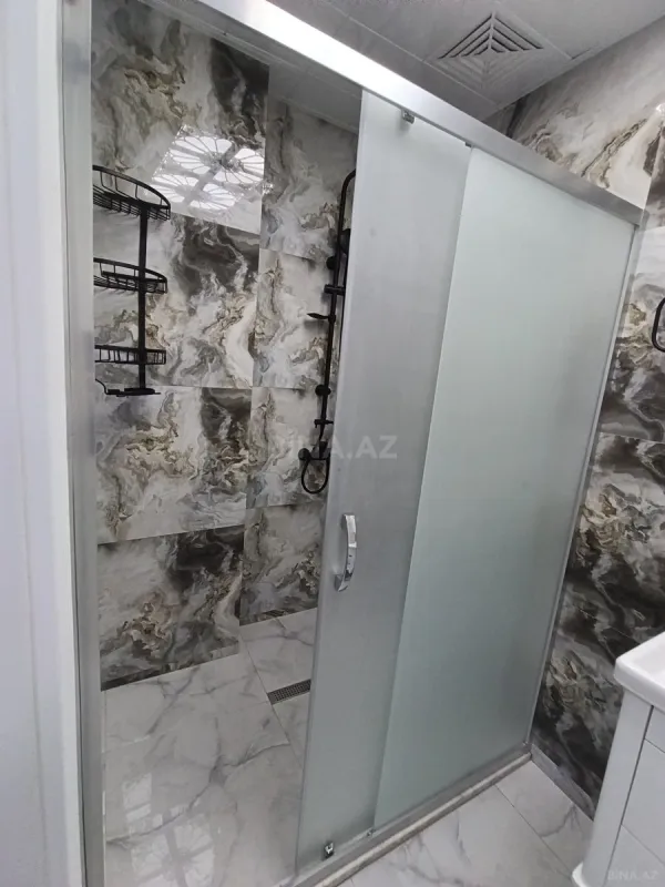 Kirayə verilir 2 otaqlı mənzil 85 m²