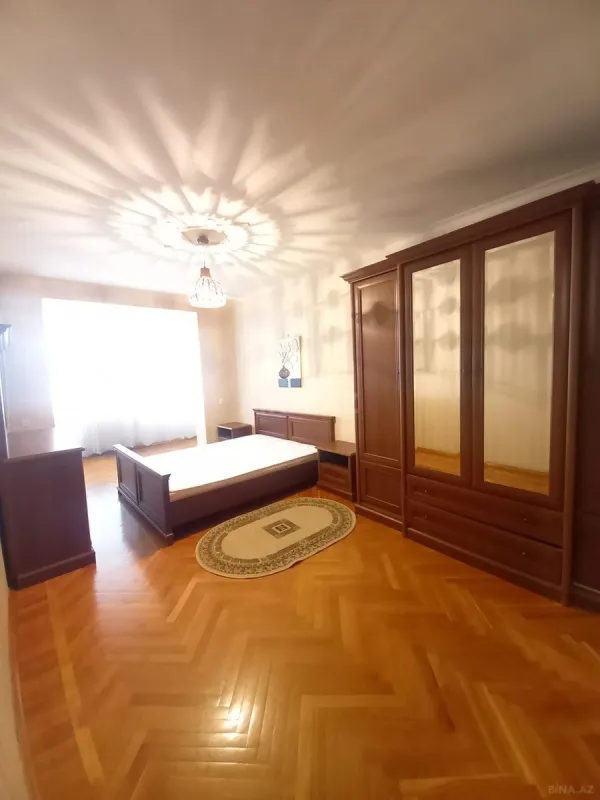 Satılır 3 otaqlı mənzil 85 m²