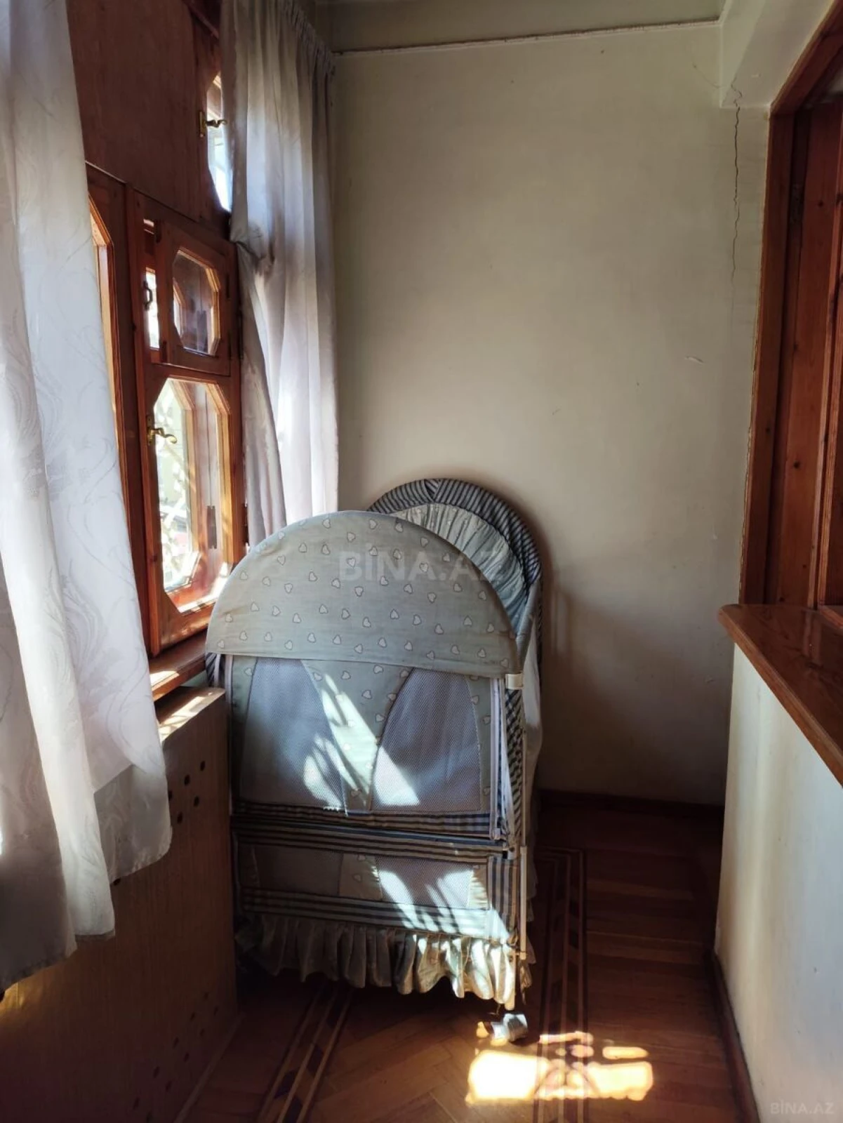 Satılır 4 otaqlı mənzil 110 m²